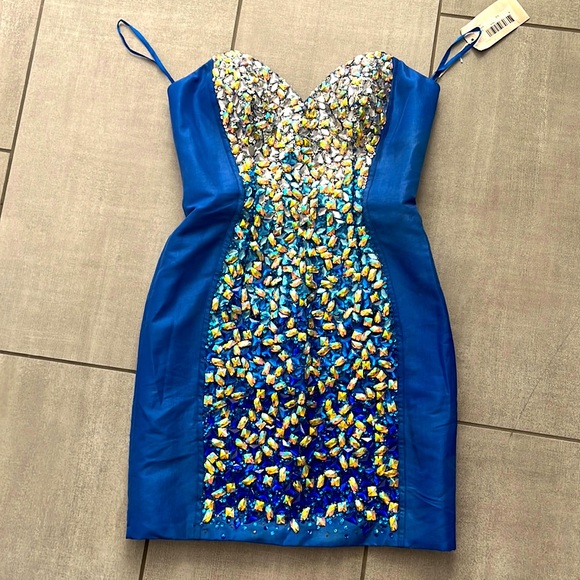Jovani jewel embellishments NWT Size 6 Cocktail Mini Dress - Picture 3 of 10